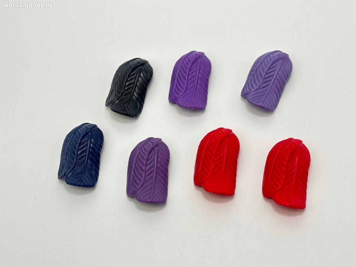 Playmobil: Playmobil lote pluma morado rojo negro sombrero casco medieval