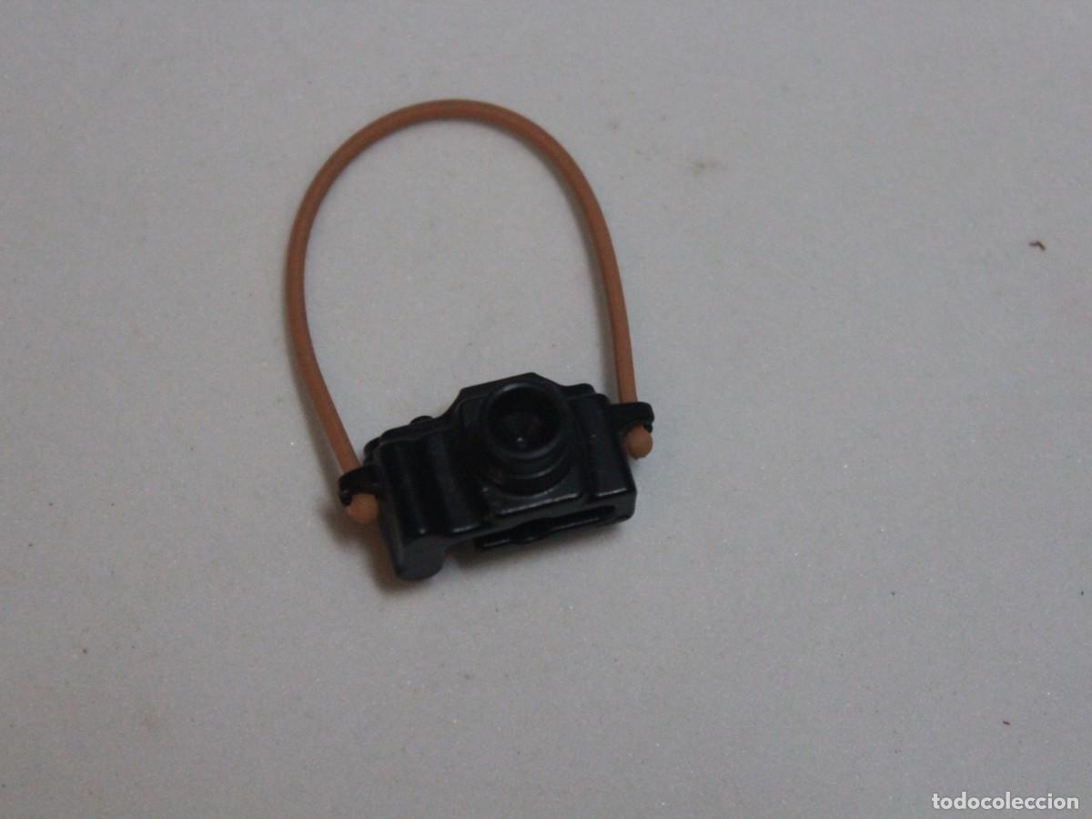 Playmobil: Accesorio playmobil c&aacute;mara de fotos negra con correa marr&oacute;n fot&oacute;grafo
