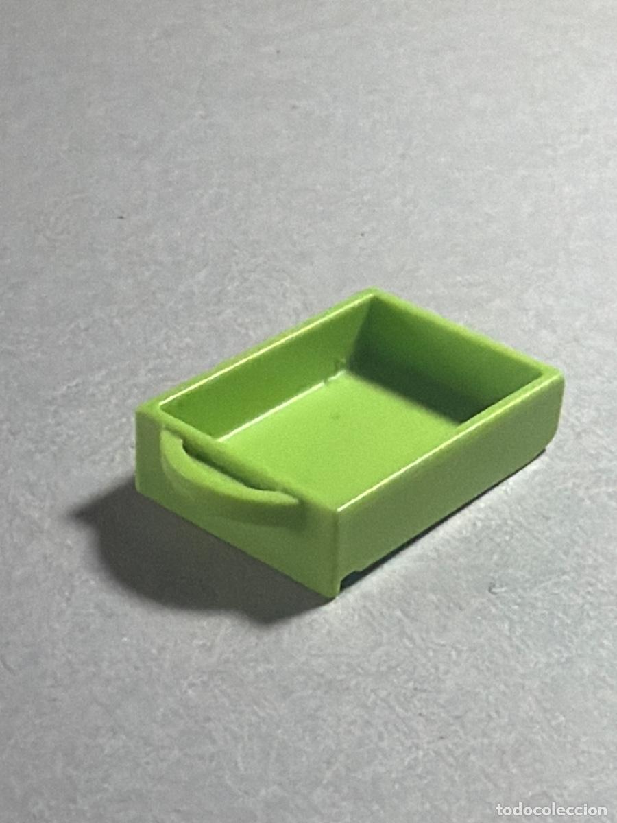 Playmobil: Cesta caja maleta malet&iacute;n cubo accesorio complemento Playmobil