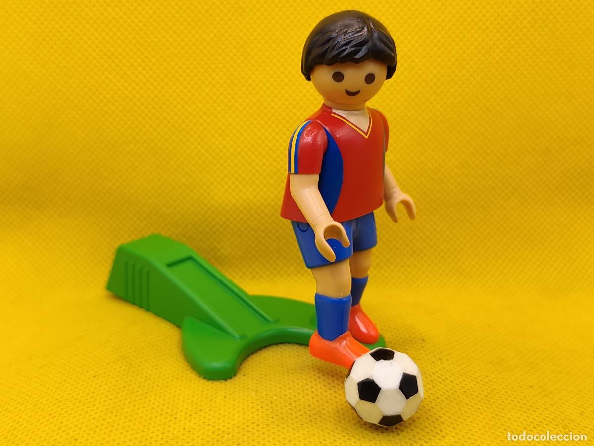 Playmobil: Playmobil Futbolisya con plataforma y bal&oacute;n