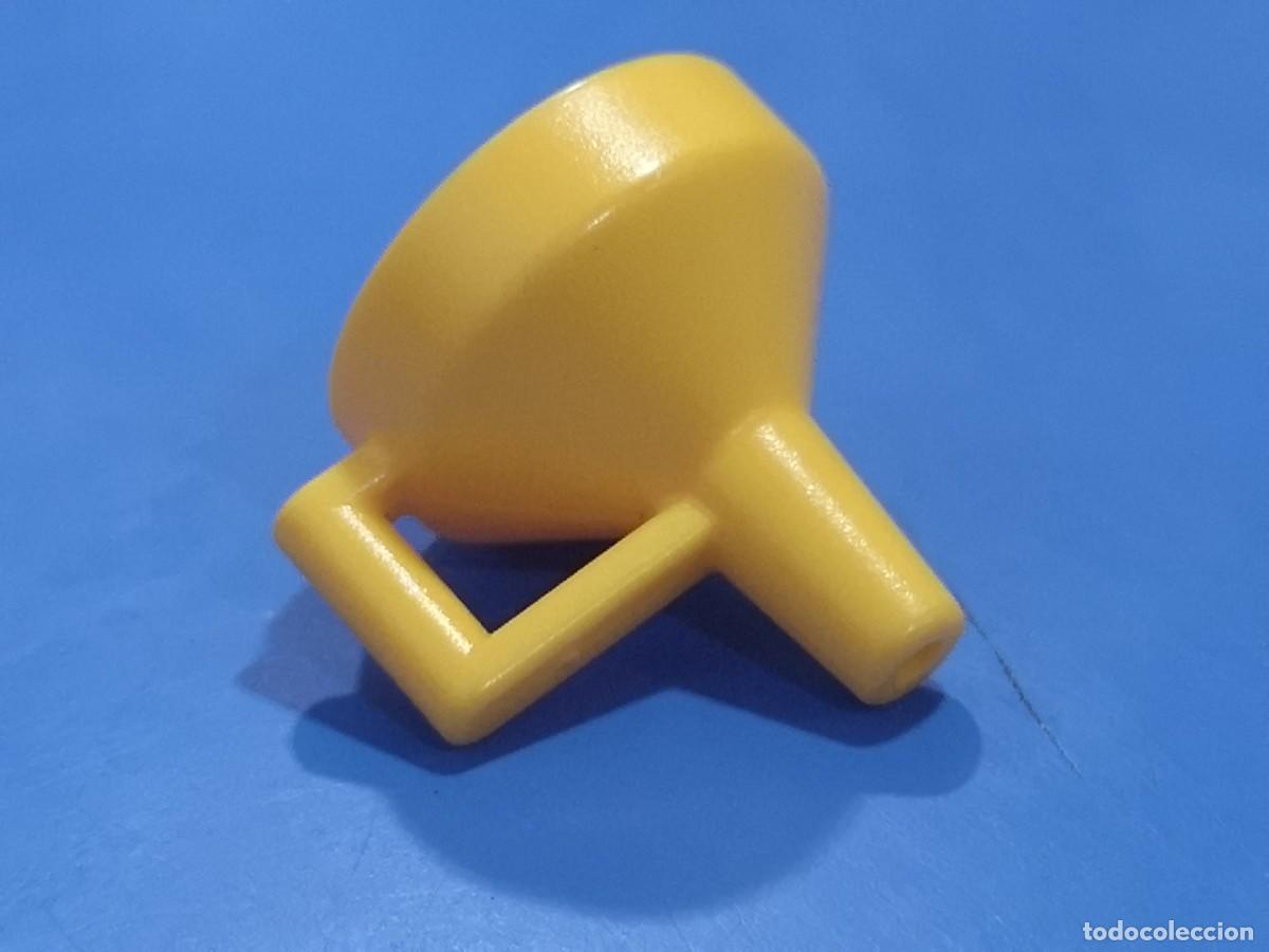 Playmobil: Playmobil embudo amarillo Gasolinera estaci&oacute;n servicio herramientas taller mec&aacute;nico Fat