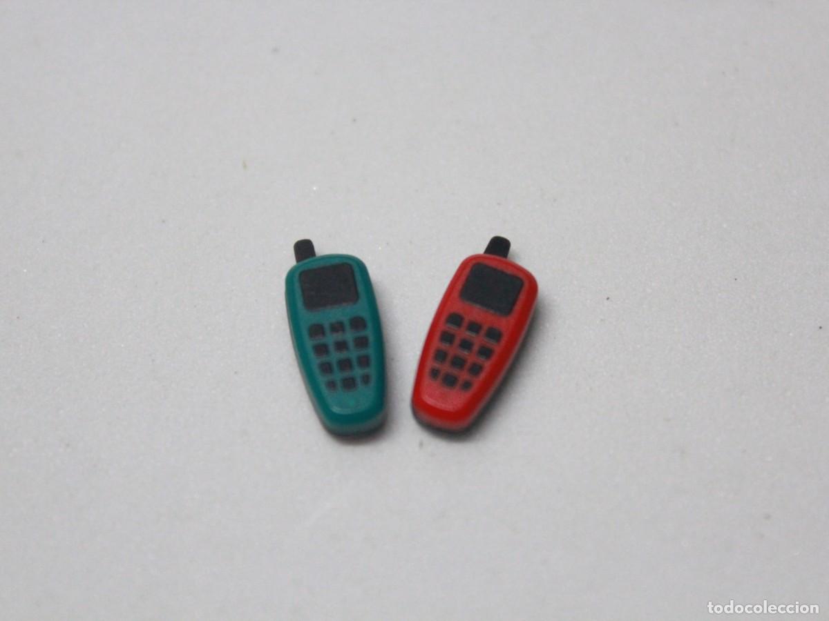 Playmobil: Accesorio playmobil 2 tel&eacute;fonos m&oacute;viles rojo y turquesa smartphone tel&eacute;fono