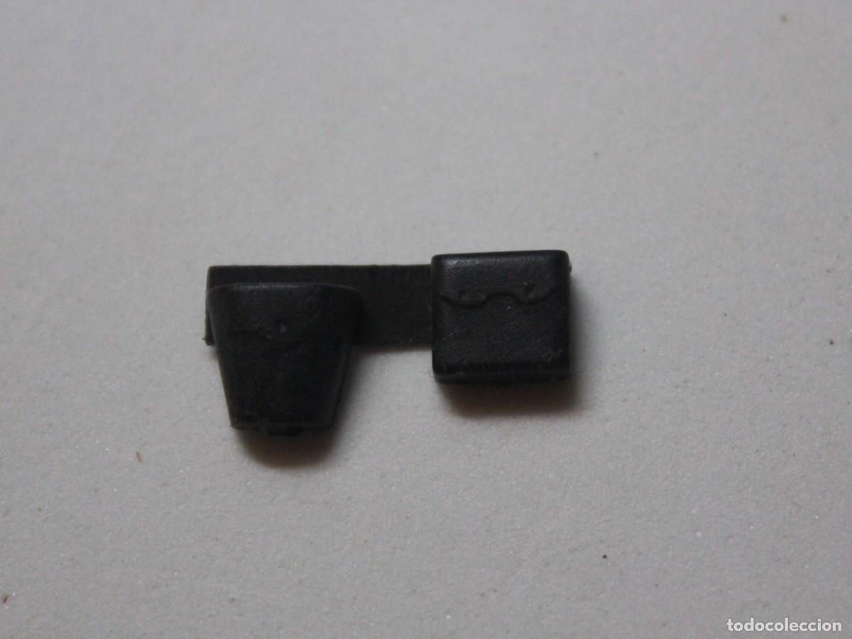 Playmobil: Accesorio playmobil cintur&oacute;n negro con dos bolsillos cartucheras figura