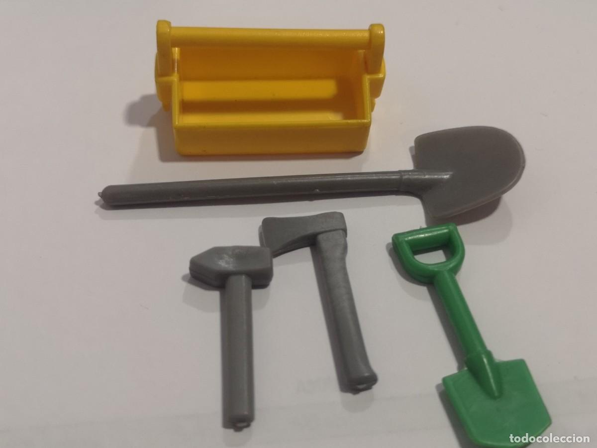 Playmobil: Playmobil caja herramientas taller mec&aacute;nico motor coche ciudad city complementos accesorios obra Fat