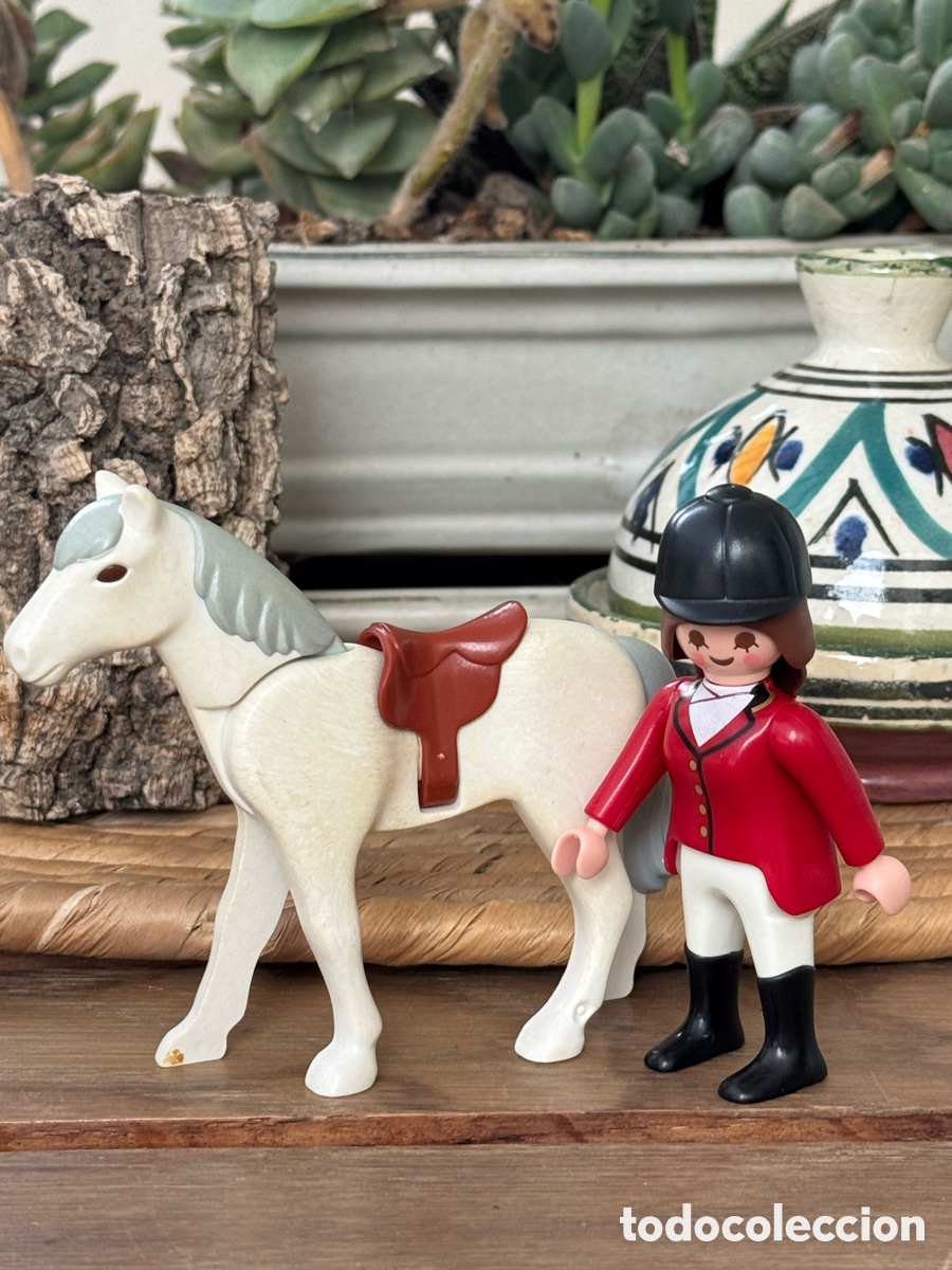 Playmobil: Playmobil amazona cl&aacute;sica con caballo blanco