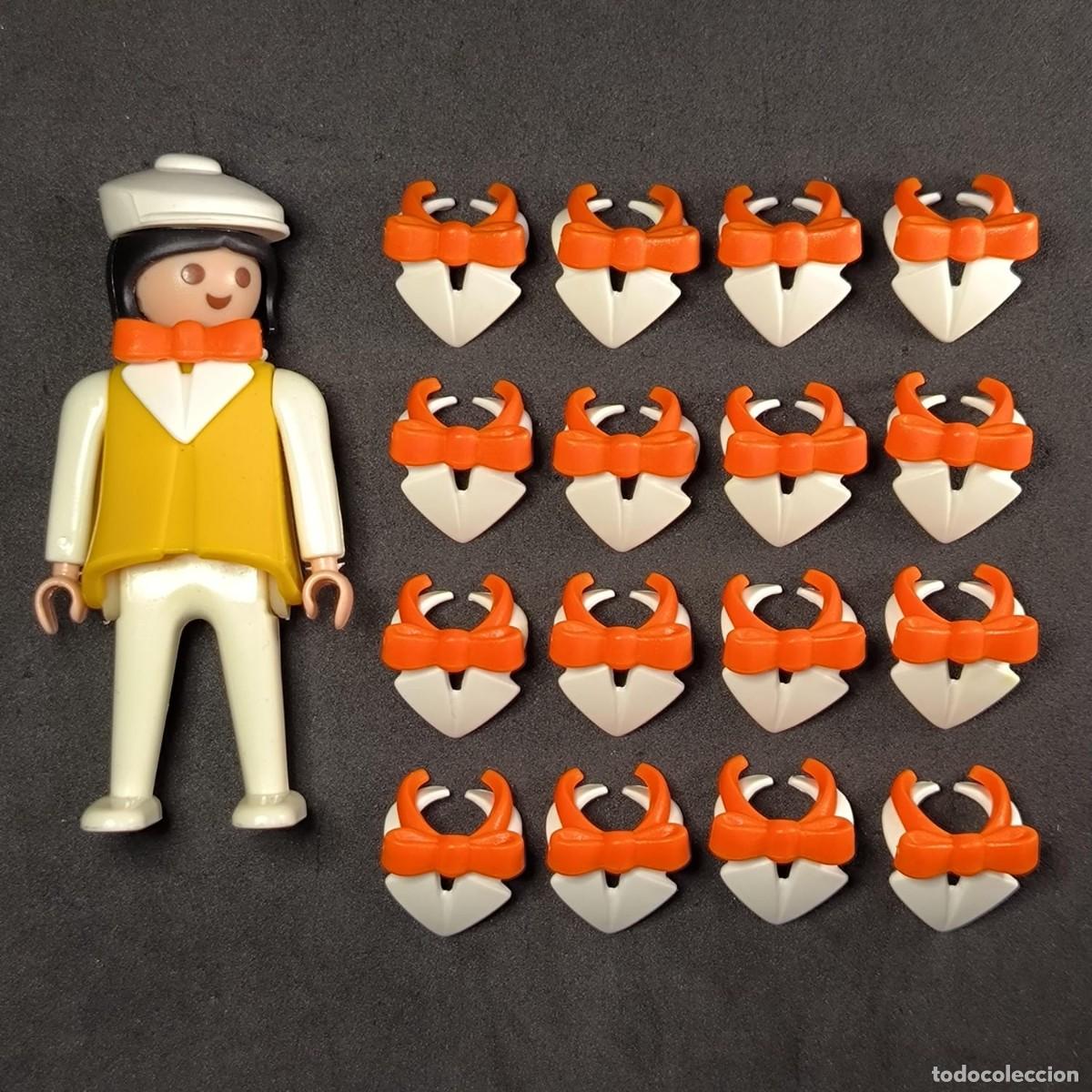 Playmobil: Playmobil mujer con cuellos ☼