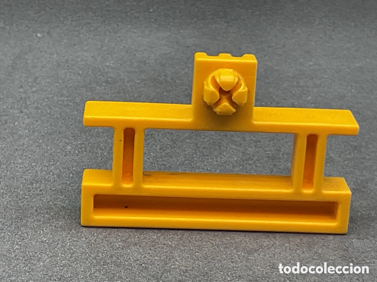 Playmobil: ACCESORIO PLAYMOBIL. BARRERA PROTECCI&Oacute;N, BARANDILLA COLOR AMARILLO