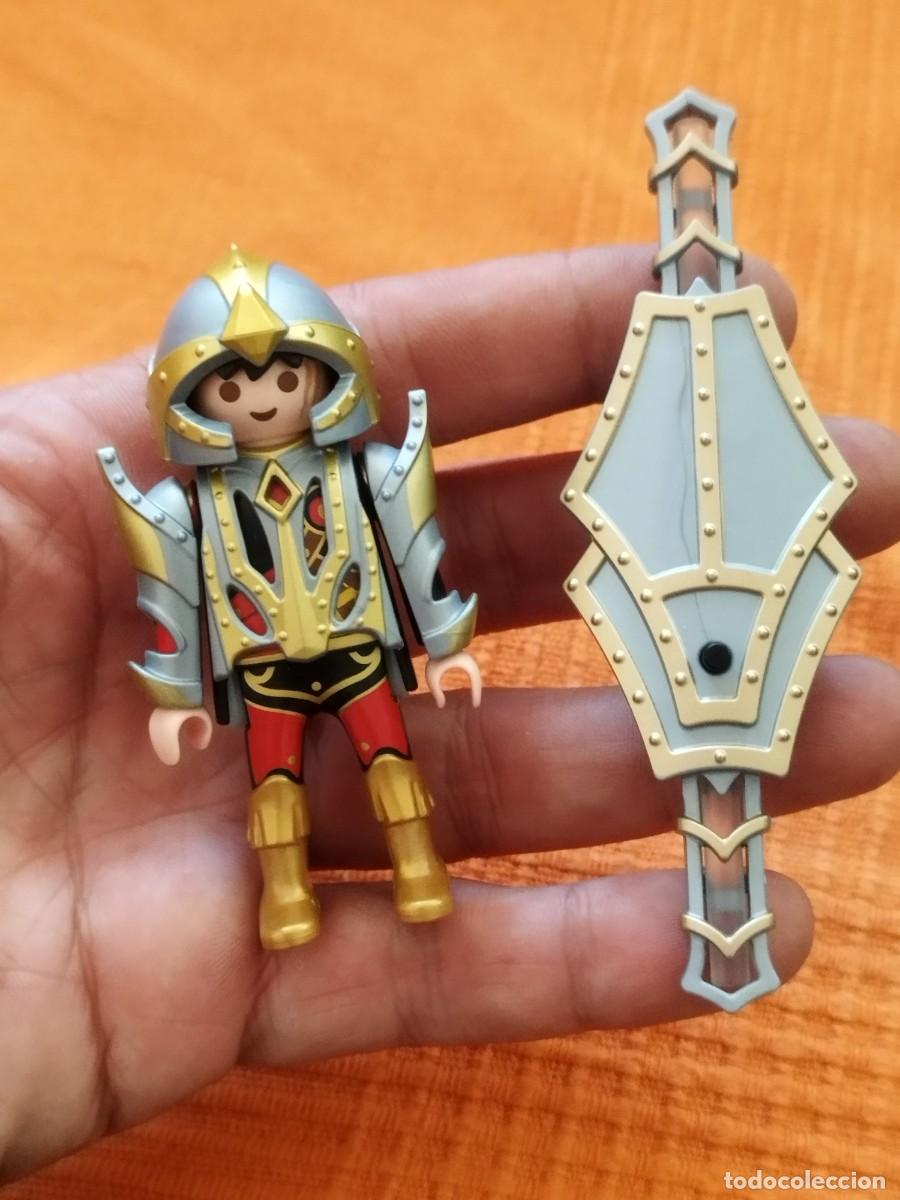 Playmobil: Figura Playmobil. Arwynn de Novelmore con su armadura y escudo m&aacute;gicos Invincibus.