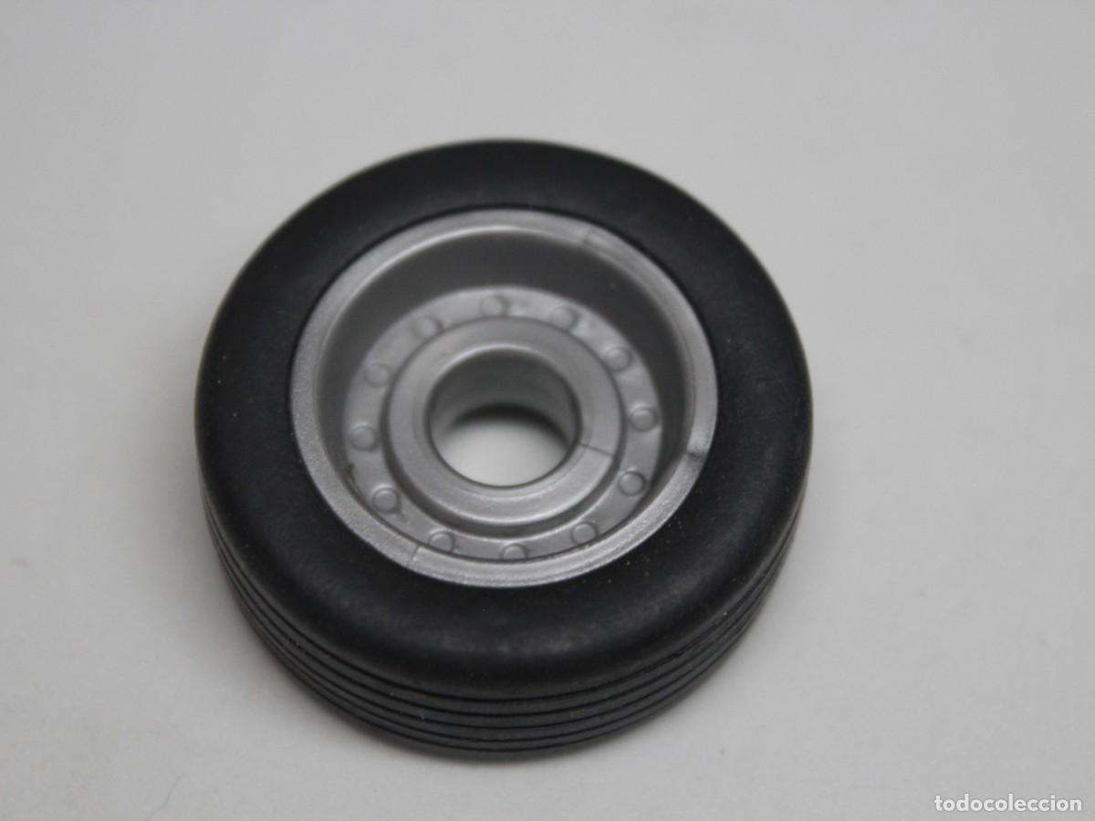 Playmobil: Accesorio playmobil rueda veh&iacute;culo neum&aacute;tico negro llanta gris