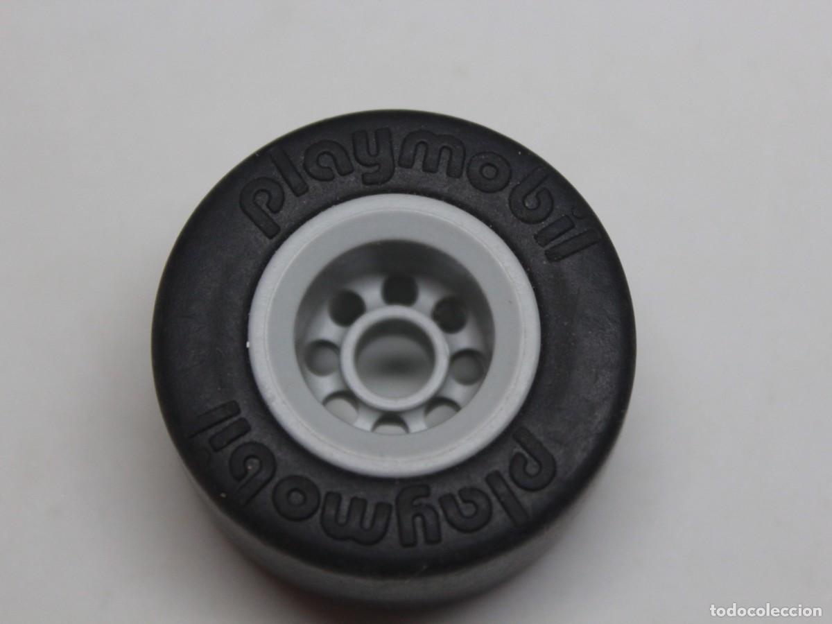 Playmobil: Accesorio playmobil rueda grande veh&iacute;culo llanta gris neum&aacute;tico negro