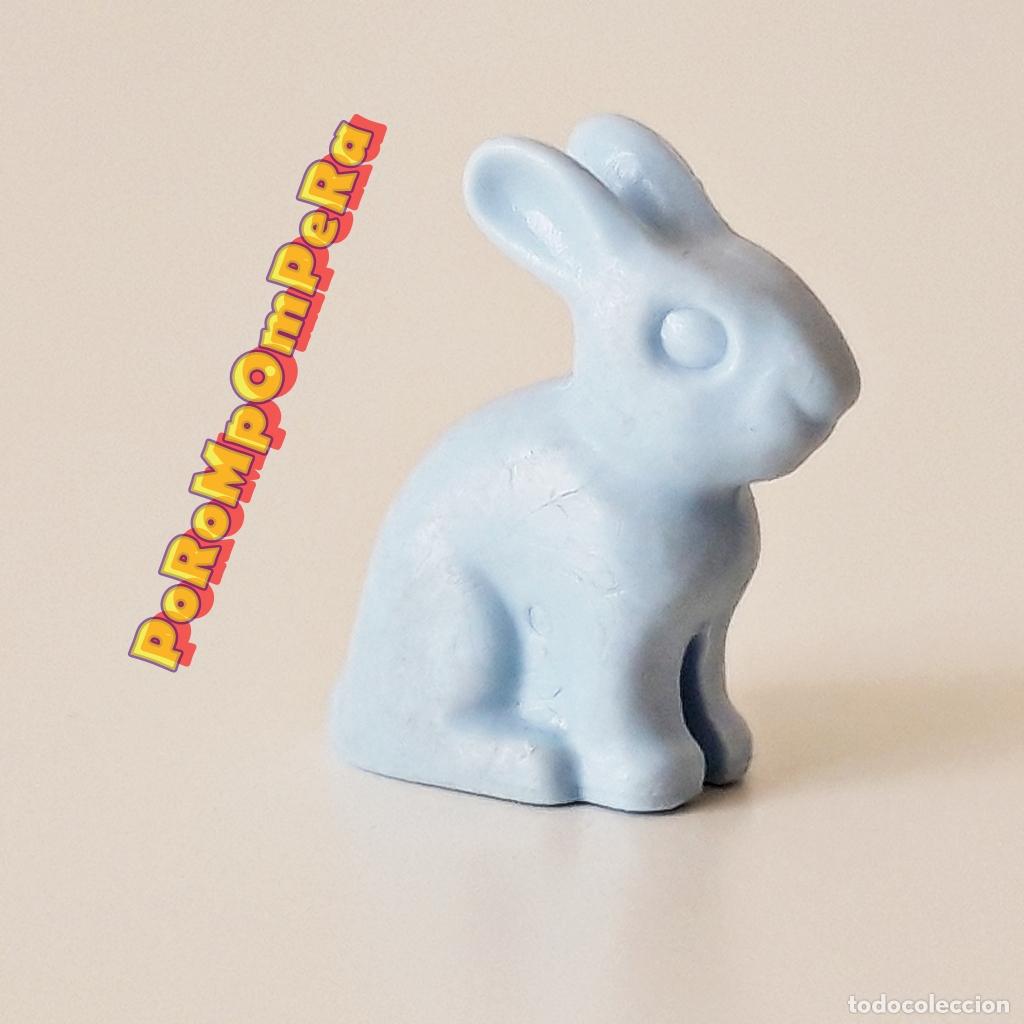 Playmobil: PLAYMOBIL conejo peque&ntilde;o celeste SIMILAR 3638 3735 5344 9990 ? K8