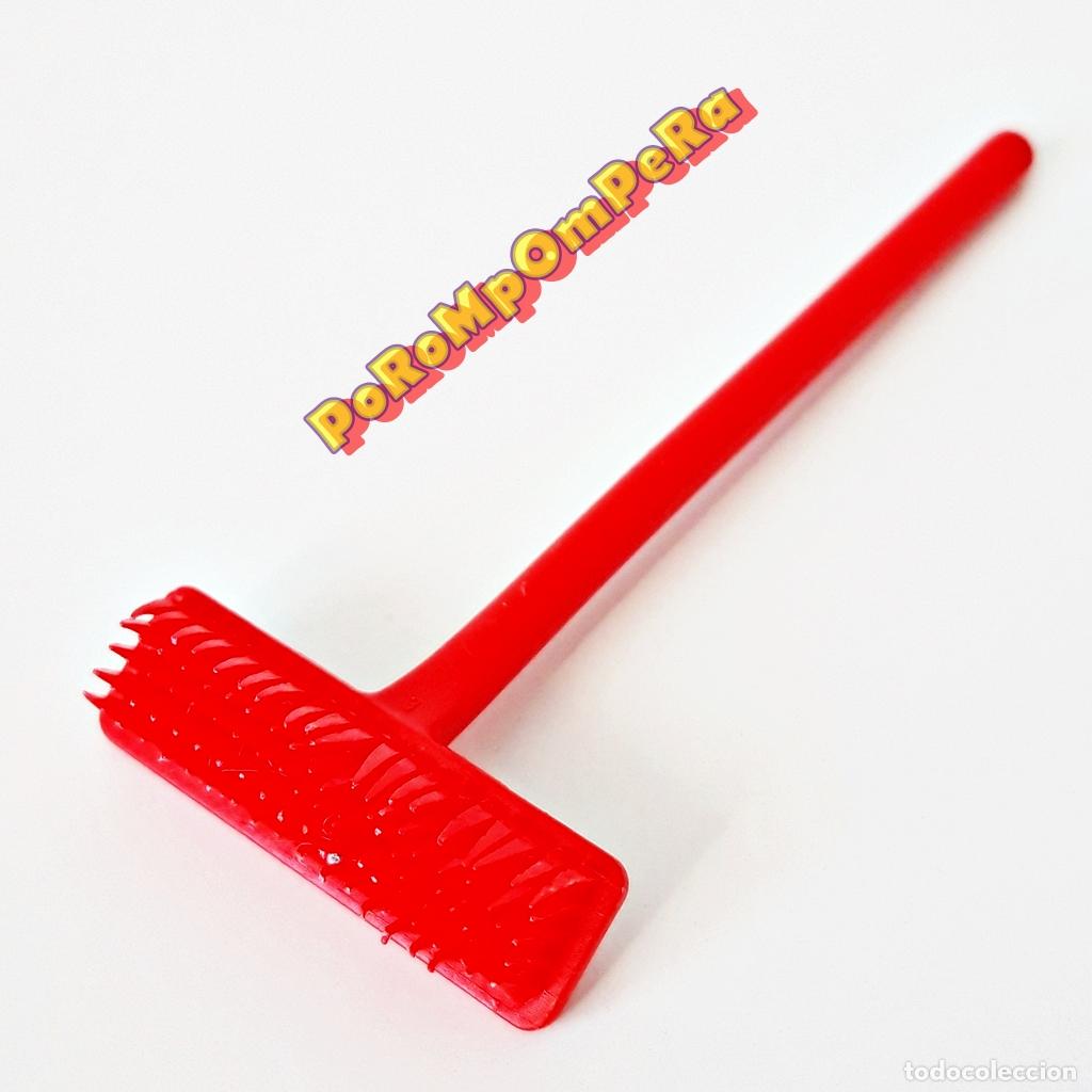 Playmobil: PLAYMOBIL escoba roja 3246 4135 419x 4232 4280 4463 4850 5051 5119 5221 5418 5877 5921+ cepillo HD5