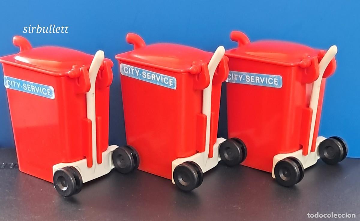 Playmobil: Lote 3 Contenedores de Basura Playmobil City Service con ruedas. Vintage cl&aacute;sico. L2