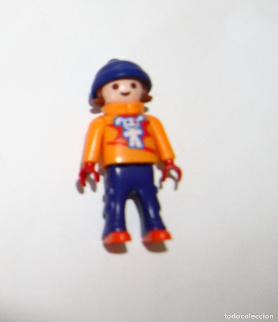 Playmobil: PLAYMOBIL MEDIEVAL FIGURA NI&Ntilde;O CASA CITY nieve