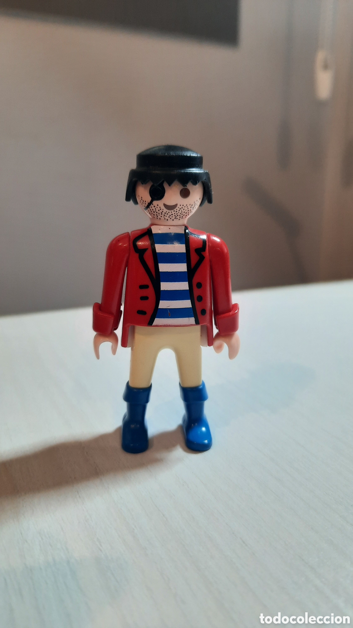 Playmobil: Playmobil figura pirata parche en el ojo barba tres d&iacute;as