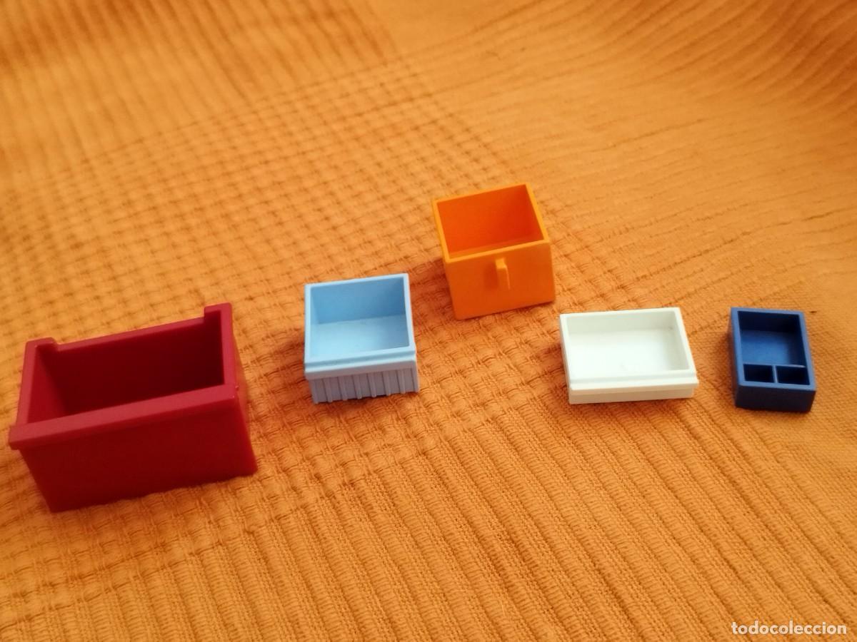 Playmobil: Figura Playmobil. Lote de 5 cajones diferentes.