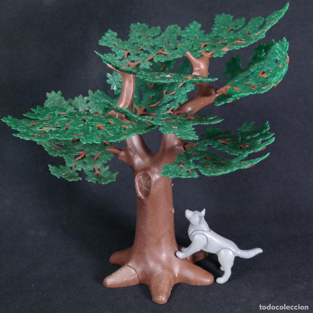 Playmobil: Playmobil roble grande con lobo ☼