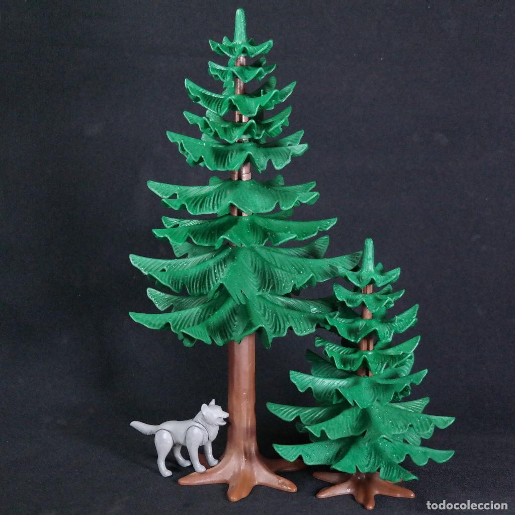 Playmobil: Playmobil dos pinos grandes con lobo ☼