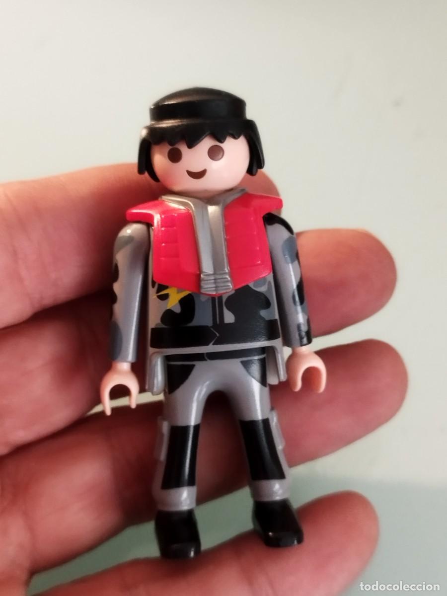 Playmobil: Figura Playmobil. Future Planet, como un miembro de los Darksters o afines.