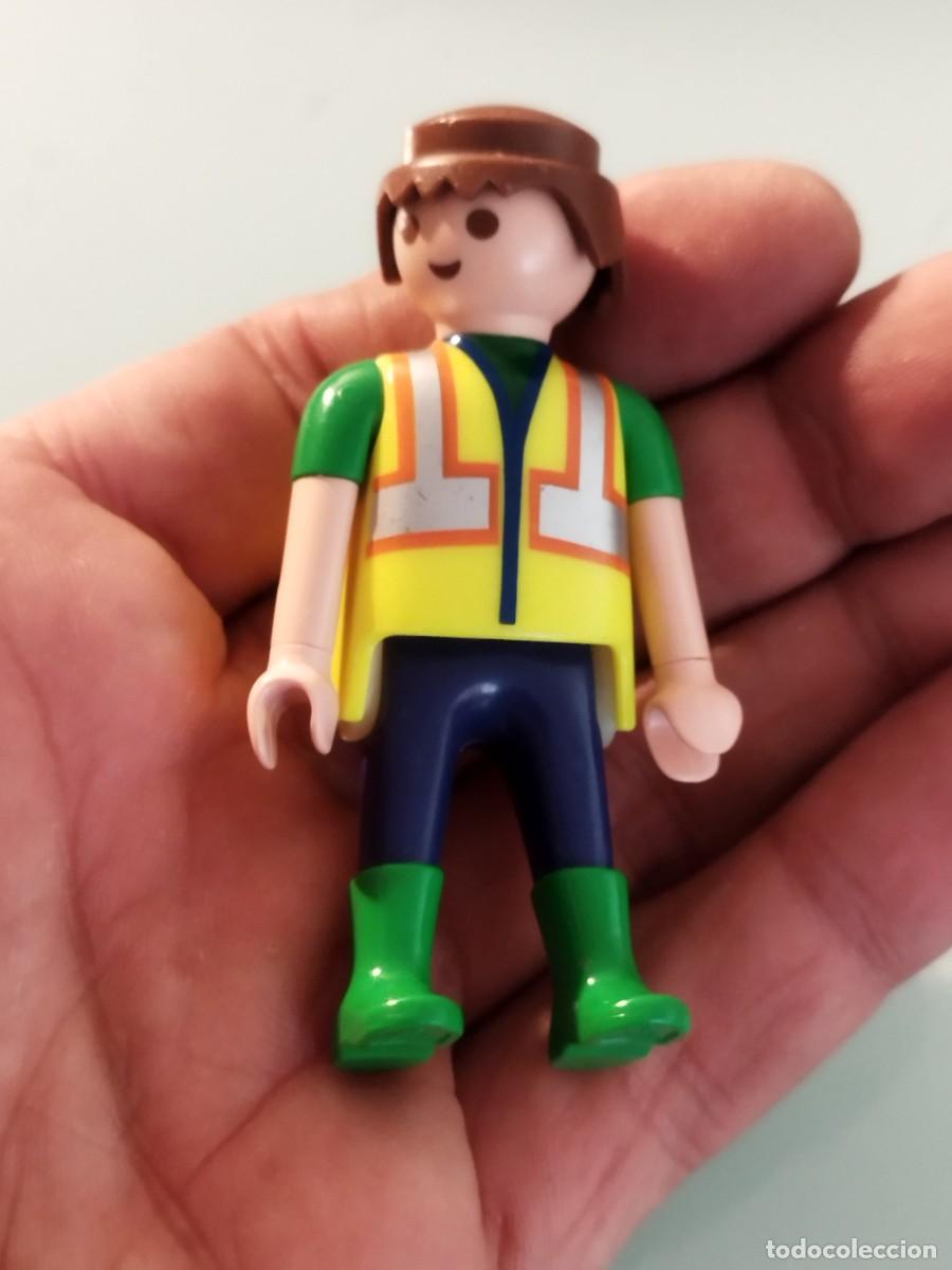 Playmobil: Figura Playmobil. Operario o trabajador municipal o de limpieza o reciclaje.