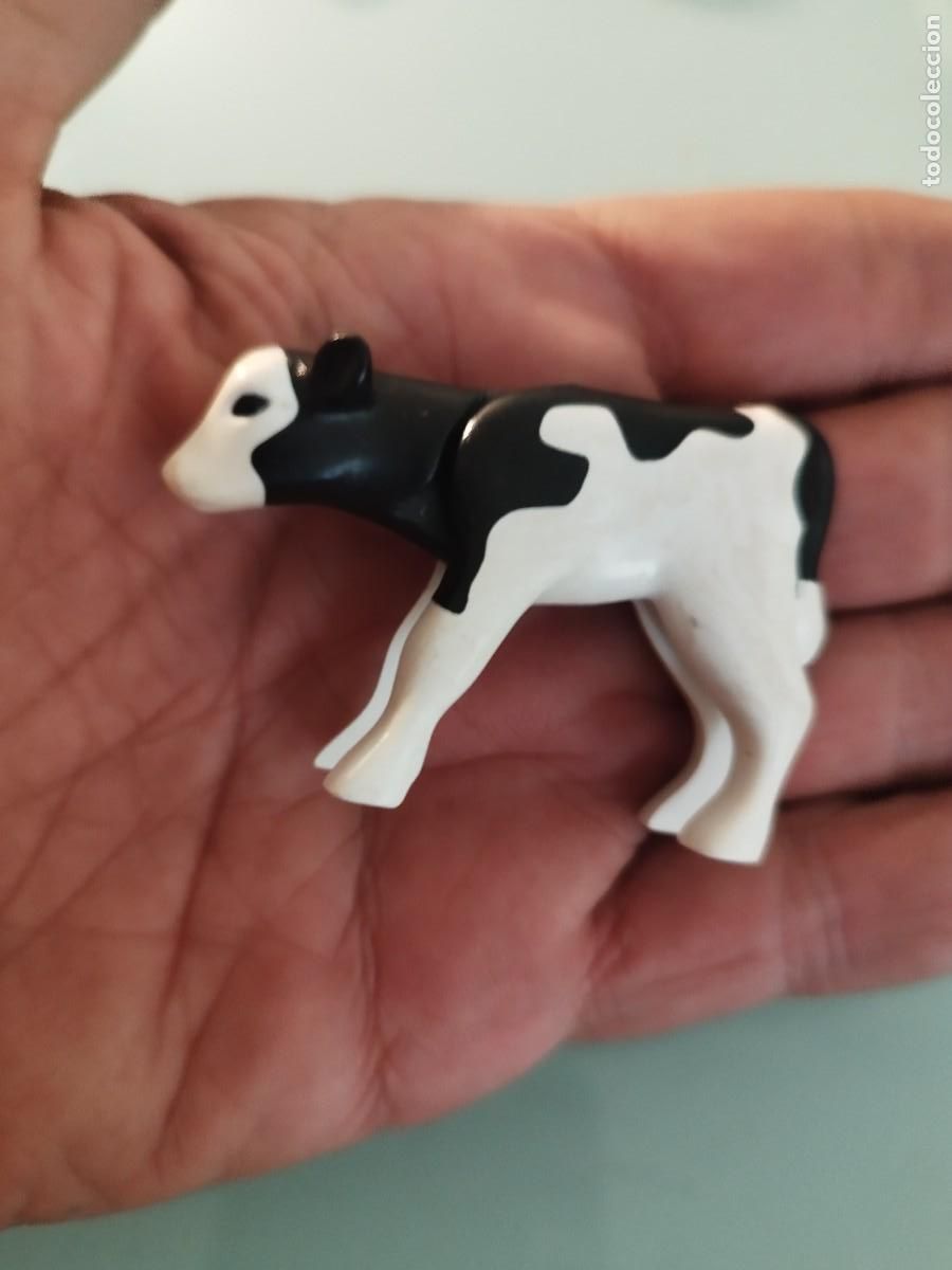 Playmobil: Figura Playmobil. Ternero o vaca peque&ntilde;a..