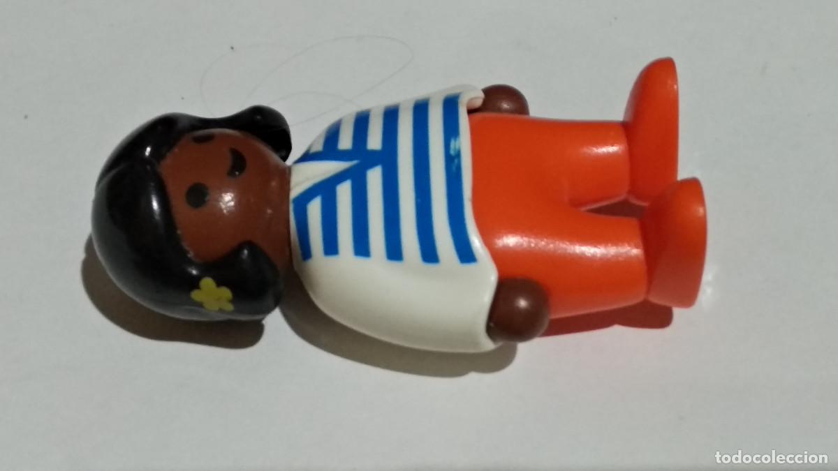Playmobil: PLAYMOBIL Playmobil figura ni&ntilde;a MORENA NEGRITA 123. 1.2.3 PARQUE, ZOO, CIUDAD, CAMPO...