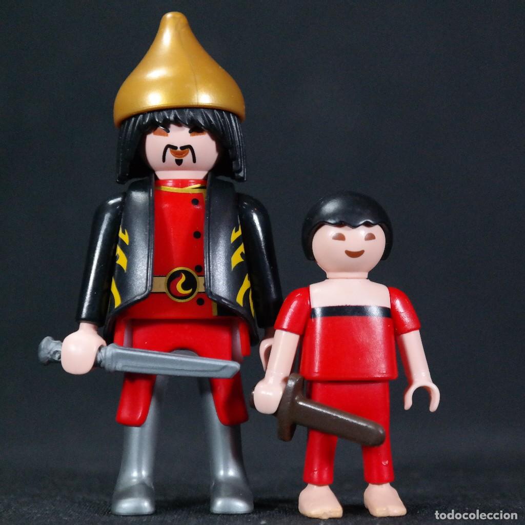 Playmobil: Playmobil chino con hijo ☼