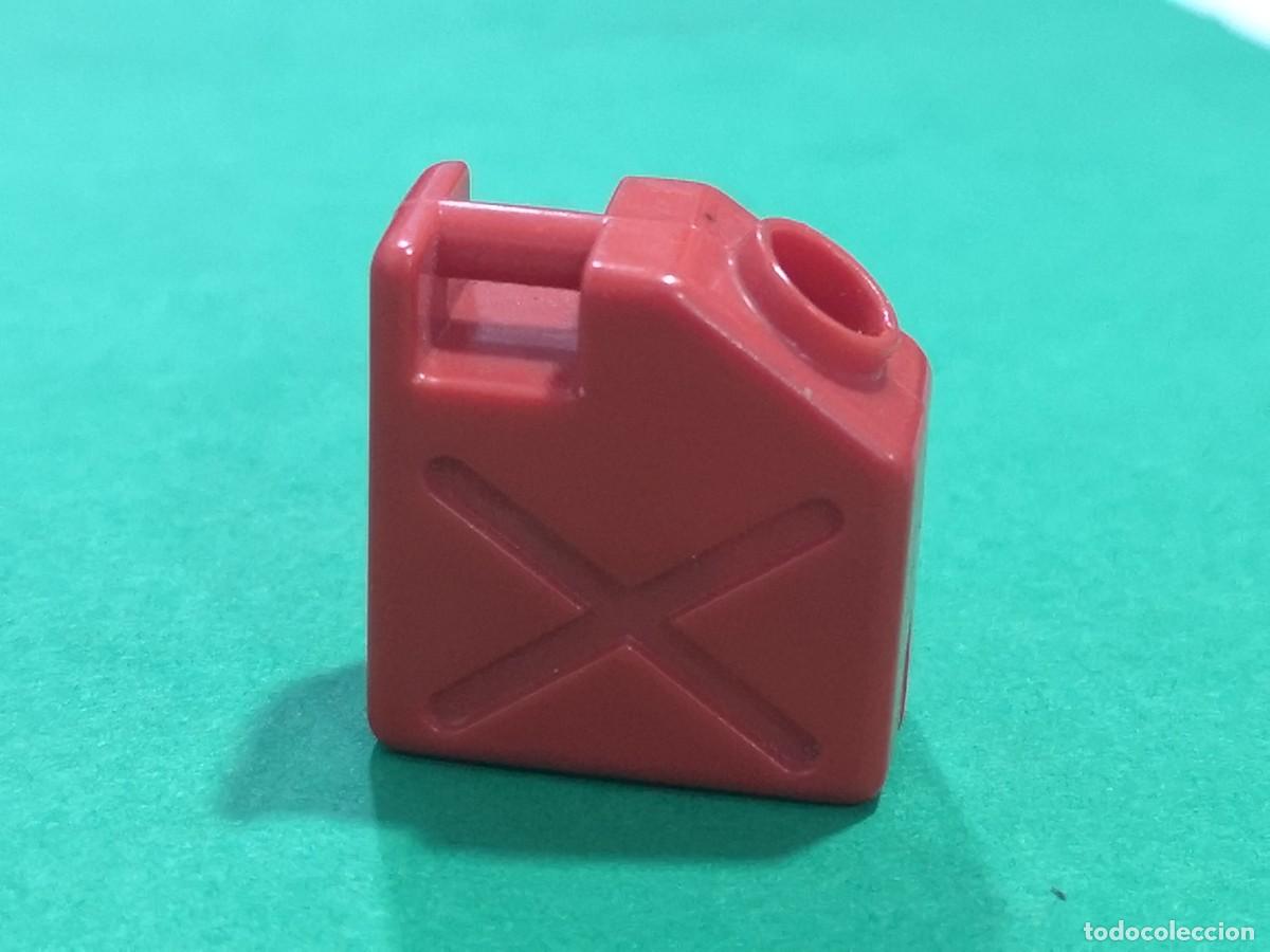 Playmobil: Playmobil 3434 garrafa roja gasolina aceite Gasolinera texaco estaci&oacute;n servicio Nil