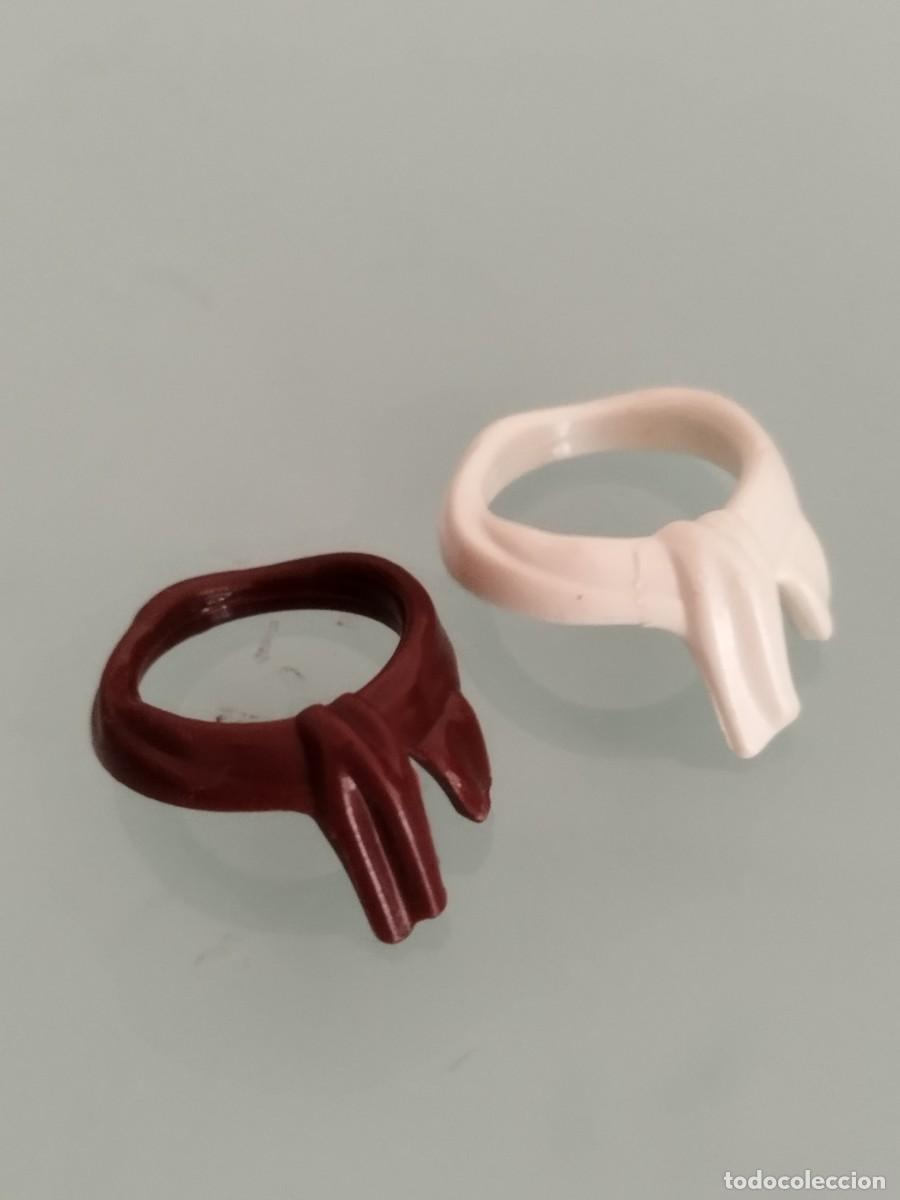 Playmobil: Figura Playmobil. Dos cintas pa&ntilde;uelos bandanas pelo cabeza blanco