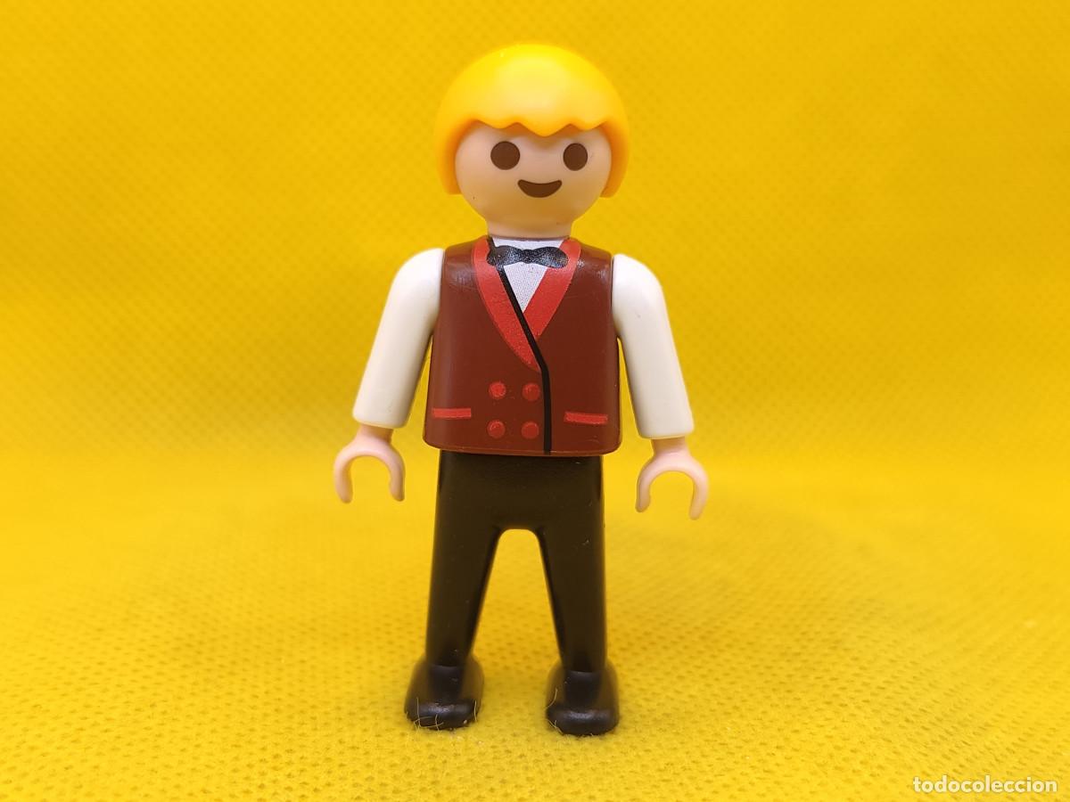 Playmobil: Playmobil Ni&ntilde;o con pajarita, invitado de boda