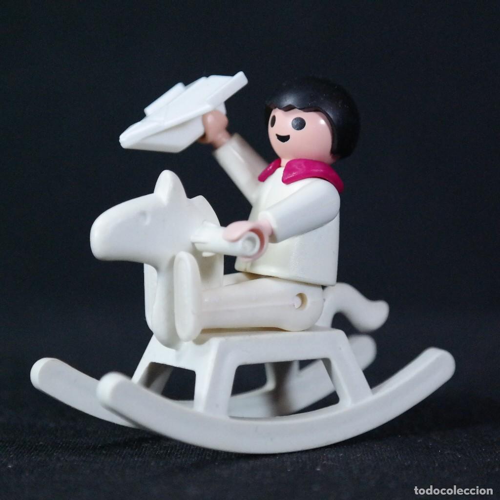 Playmobil: Playmobil ni&ntilde;o con caballito blanco ☼