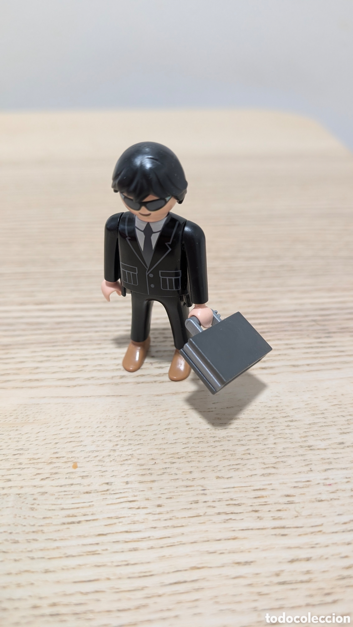 Playmobil: Playmobil esp&iacute;a con maleta