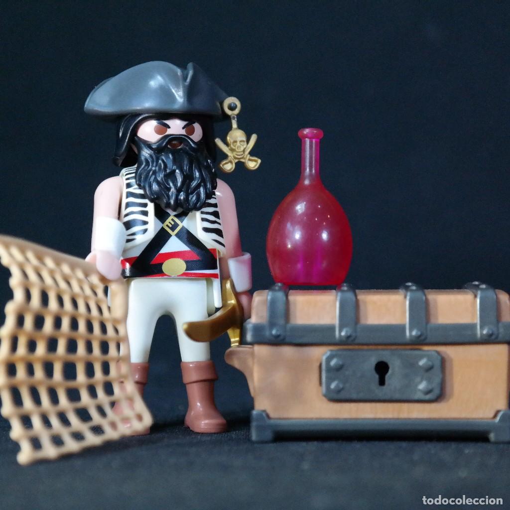 Playmobil: Playmobil pirata con baul ☼