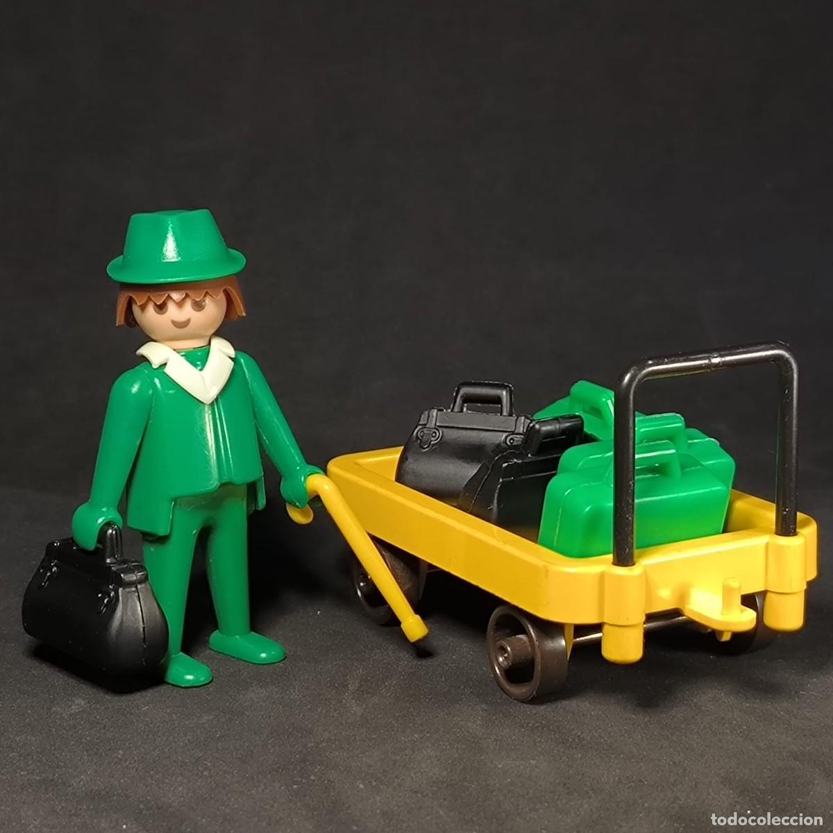 Playmobil: Playmobil pasajero con carrito ☼