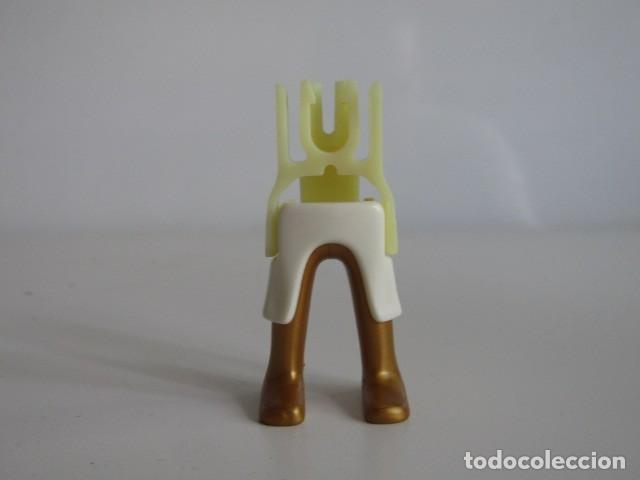 Playmobil: DIFICIL JUEGO DE PIERNAS DORADO BLANCO ESPECIAL PARA CABALLEROS MEDIEVALES CUSTOM PLAYMOBIL