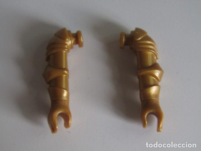 Playmobil: DIFICIL PAR DE BRAZOS DORADOS ARMADURA CABALLEROS MEDIEVALES PLAYMOBIL