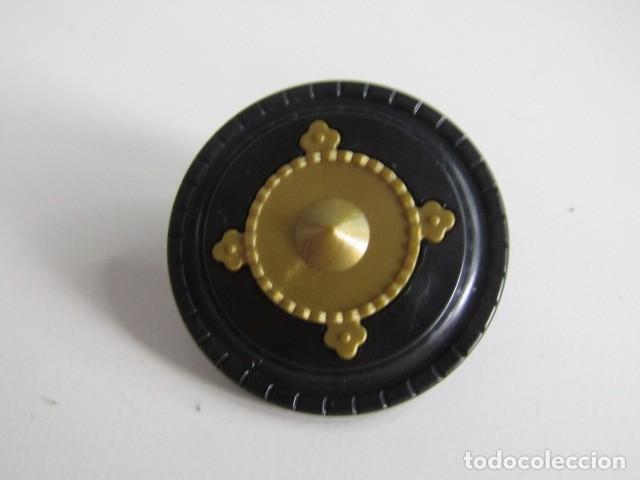Playmobil: DIFICIL ESCUDO REDONDO NEGRO Y DORADO GUERRERO MEDIEVAL ANTIGUO PLAYMOBIL