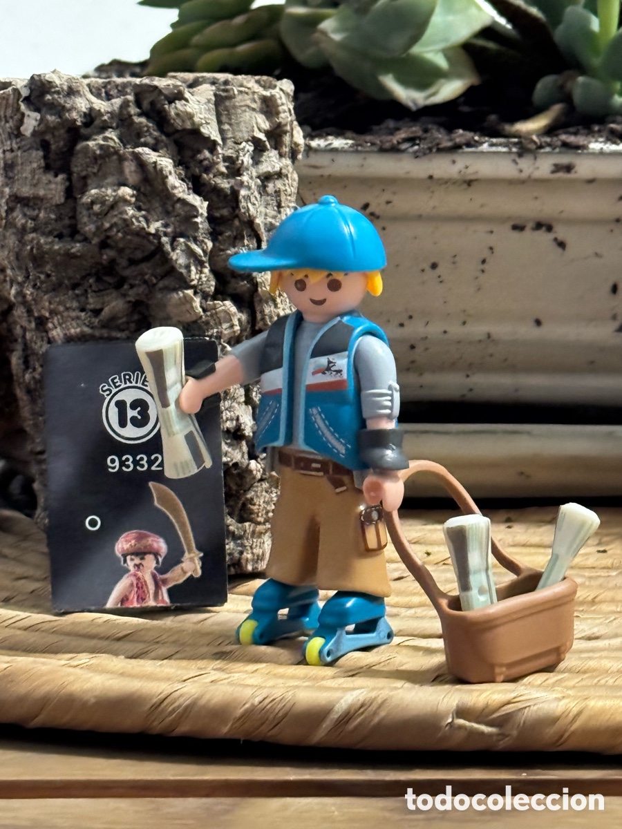 Playmobil: Playmobil repartidor peri&oacute;dicos paperboy Serie 13