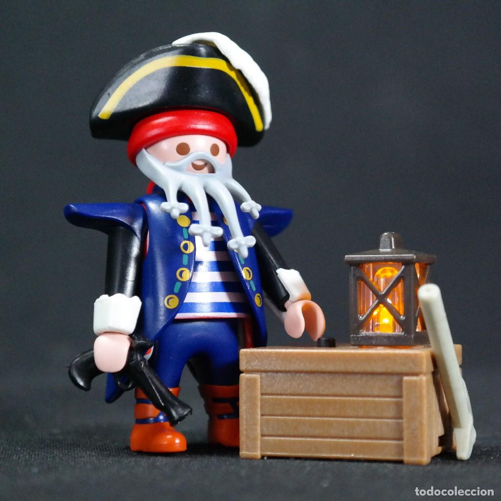 Playmobil: Playmobil pirata con farol con luz ☼