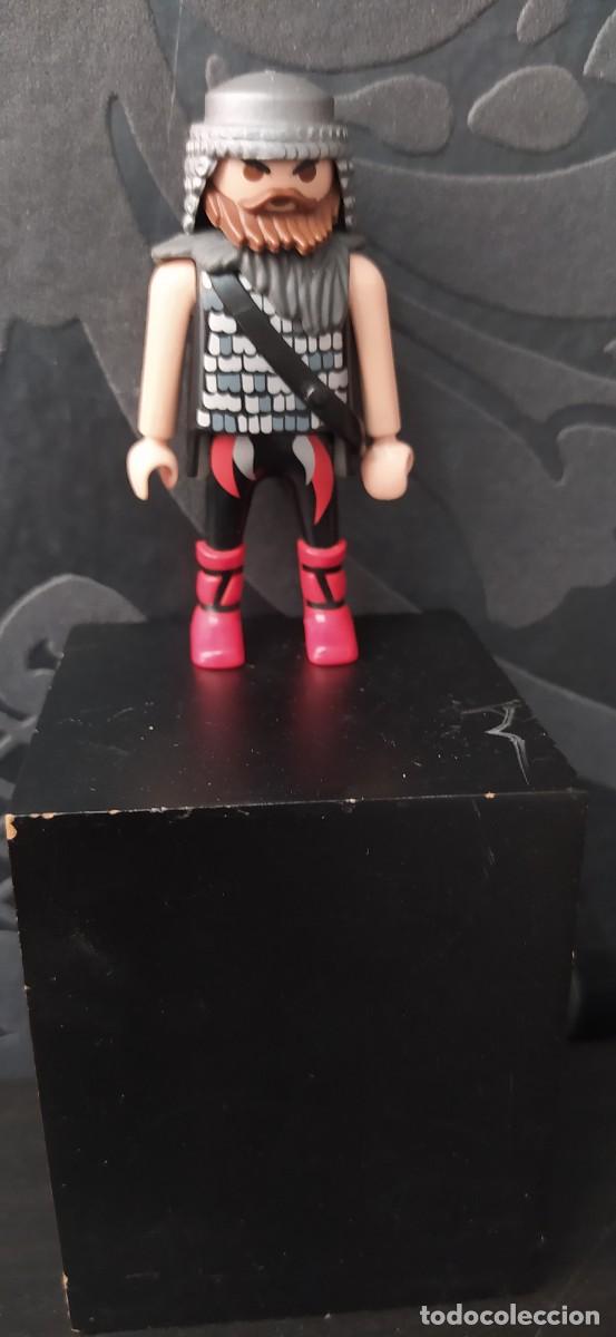 Playmobil: PLAYMOBIL GUERRERO B&Aacute;RBARO