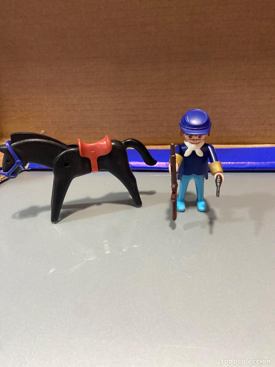 Playmobil: Playmobil Oficial Nordista y caballo