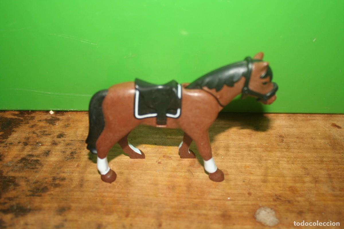 Playmobil: MU&Ntilde;ECO CABALLO PLAYMOBIL PEDIDO MINIMO 5E