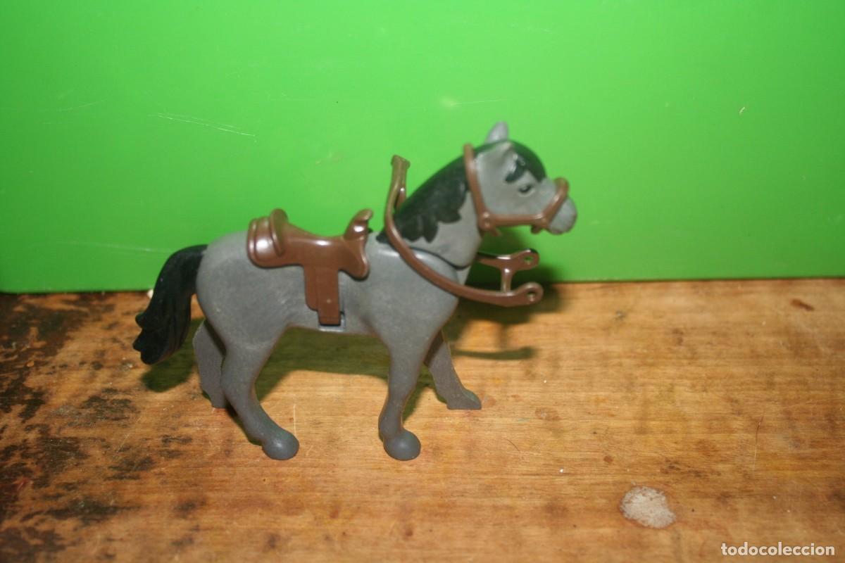 Playmobil: MU&Ntilde;ECO CABALLO PLAYMOBIL PEDIDO MINIMO 5E