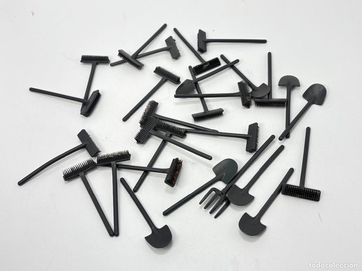 Playmobil: Playmobil lote escoba pala gris oscuro
