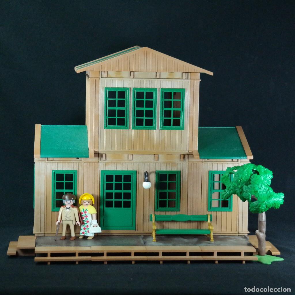 Playmobil: Playmobil casa con banco, arbol y 2 figuras ☼
