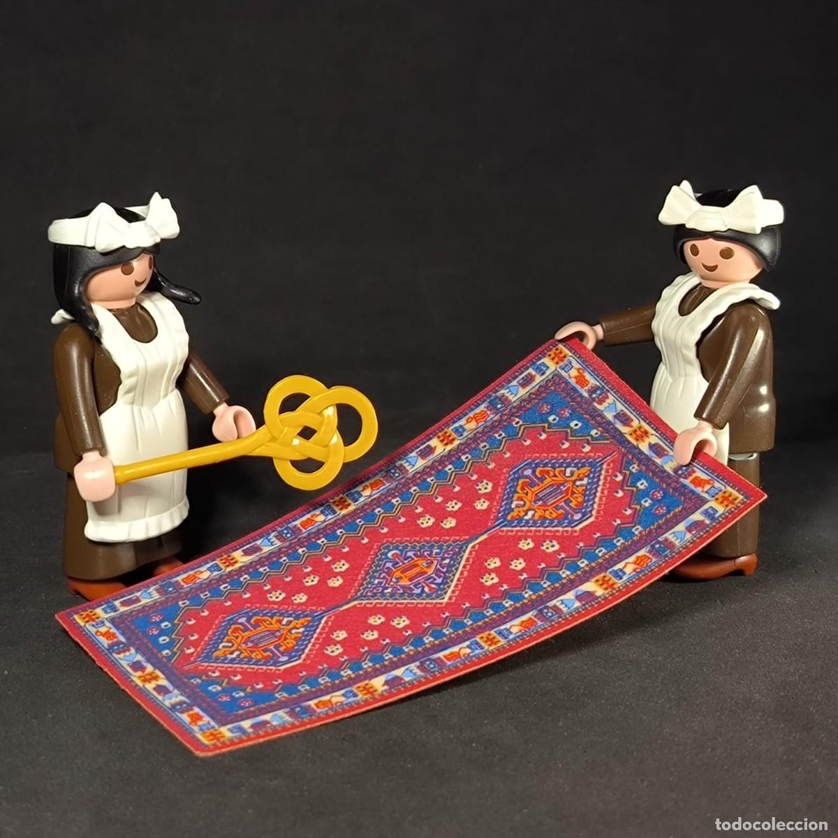 Playmobil: Playmobil dos mucamas con alfombra ☼