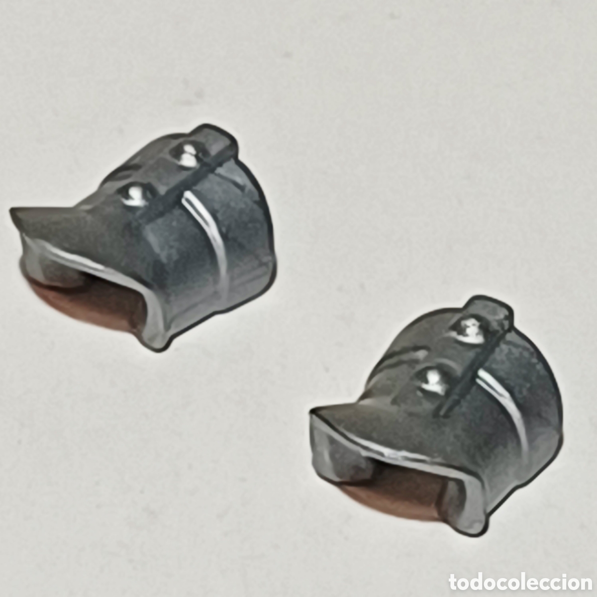 Playmobil: Pieza playmobil pu&ntilde;os mu&ntilde;equera gris metalizado soldado romano vikingo medieva&ntilde;