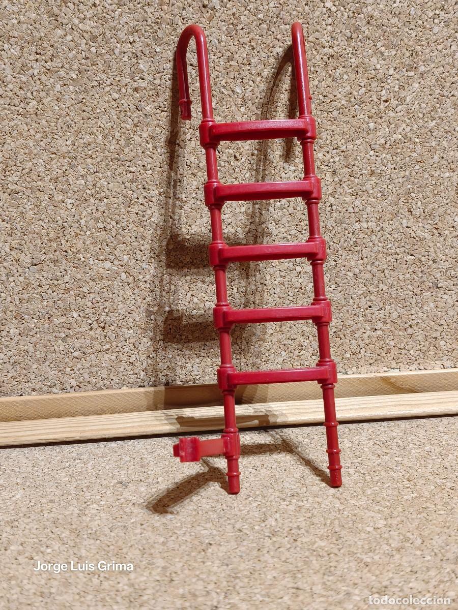 Playmobil: PLAYMOBIL ESCALERAS PISCINA REF 30211572 SETS 4858