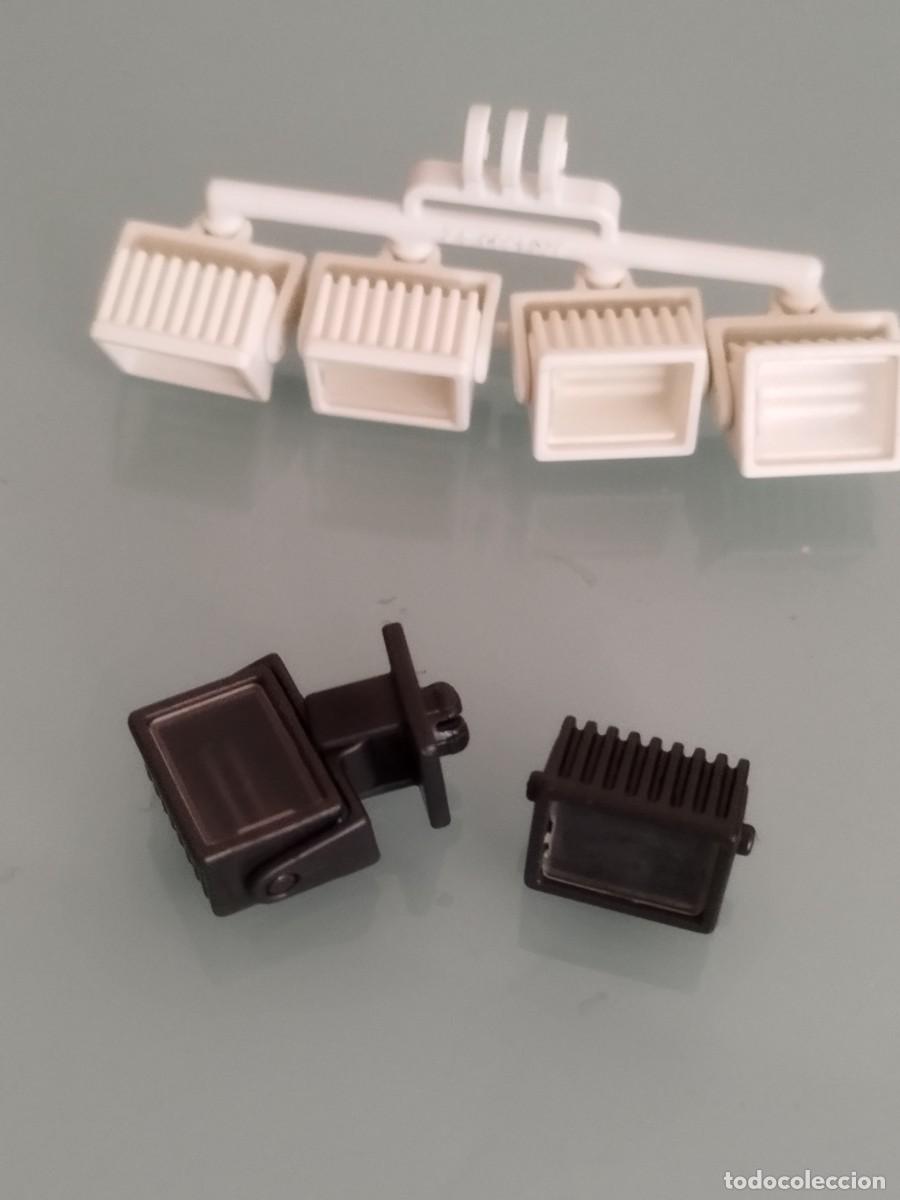 Playmobil: Playmobil. Lote de 6 focos. Uno sin pantalla.