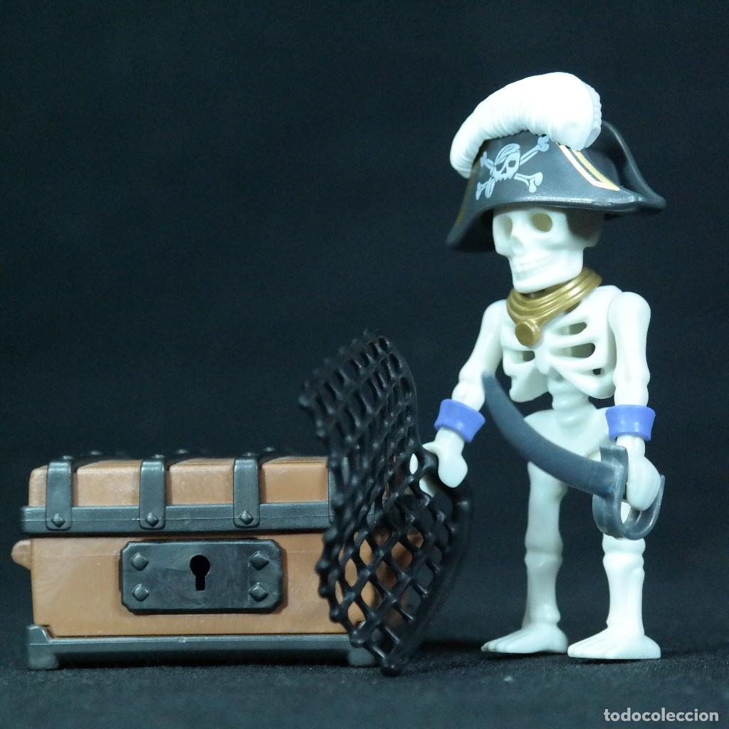 Playmobil: Playmobil pirata con baul ☼